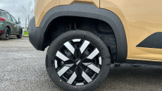 Dacia Spring 27kWh Expression 65 48kW 5dr Auto Electric Hatchback